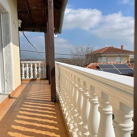 Athina'S House Apartment ซานธี ภายนอก รูปภาพ