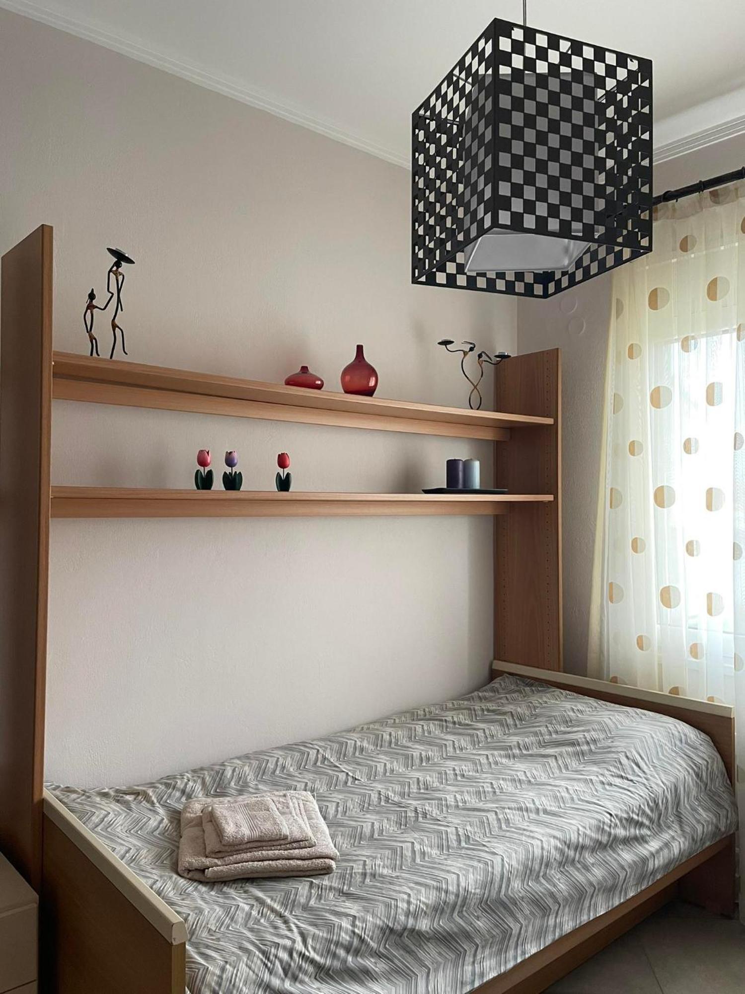 Athina'S House Apartment ซานธี ภายนอก รูปภาพ