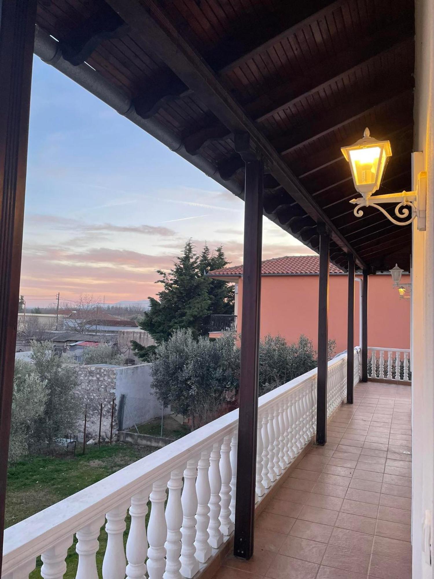 Athina'S House Apartment ซานธี ภายนอก รูปภาพ