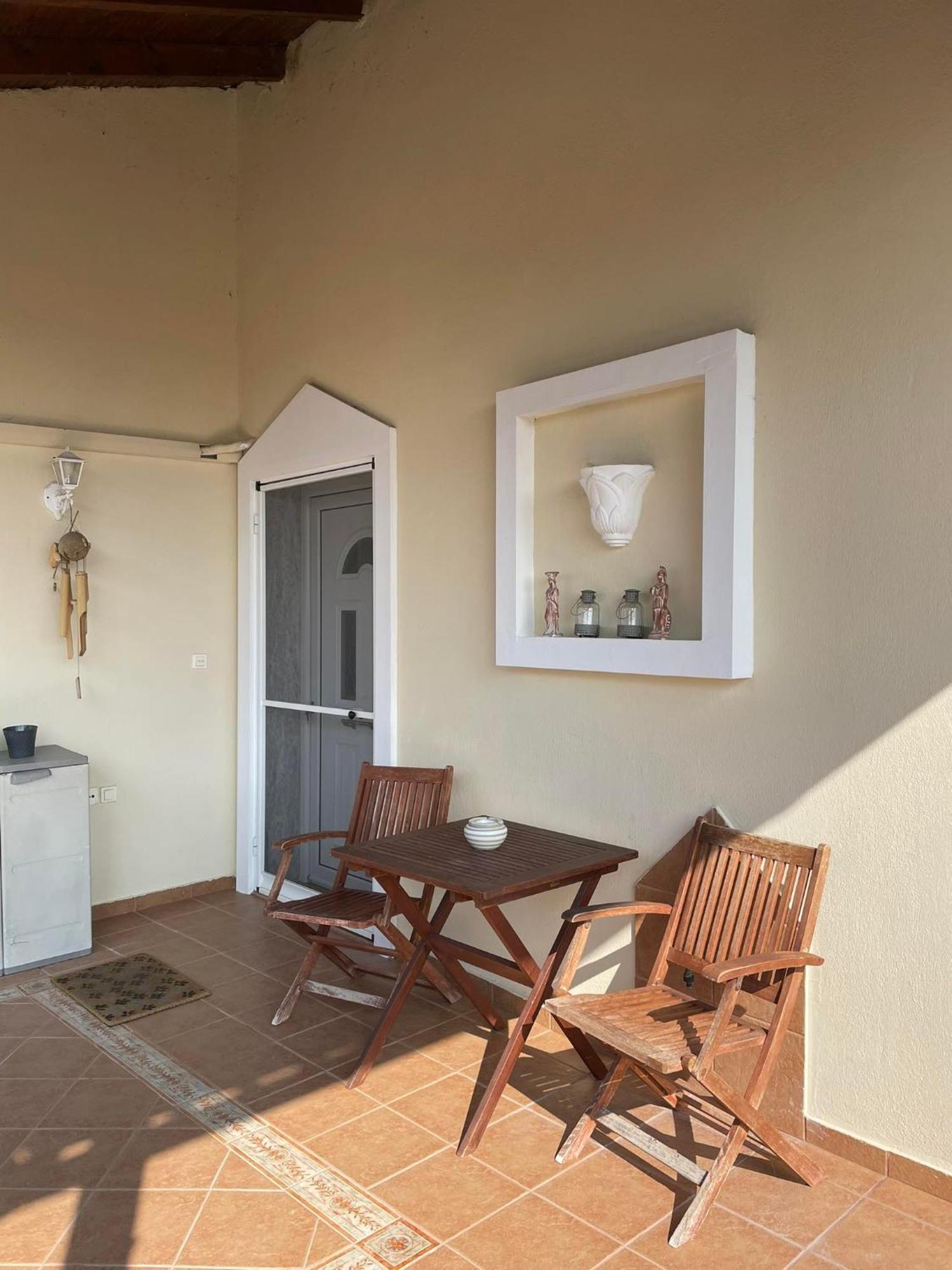 Athina'S House Apartment ซานธี ภายนอก รูปภาพ