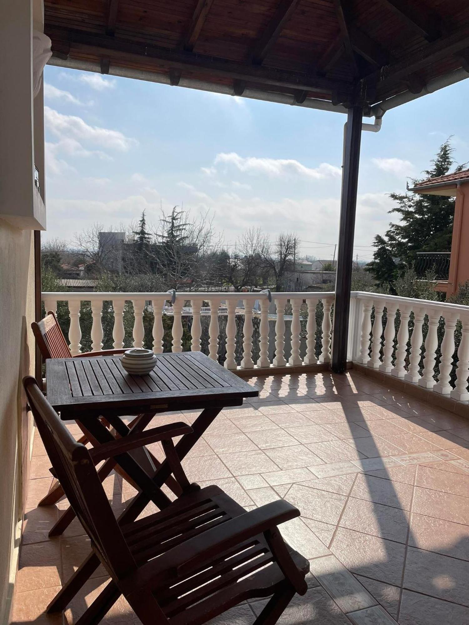 Athina'S House Apartment ซานธี ภายนอก รูปภาพ